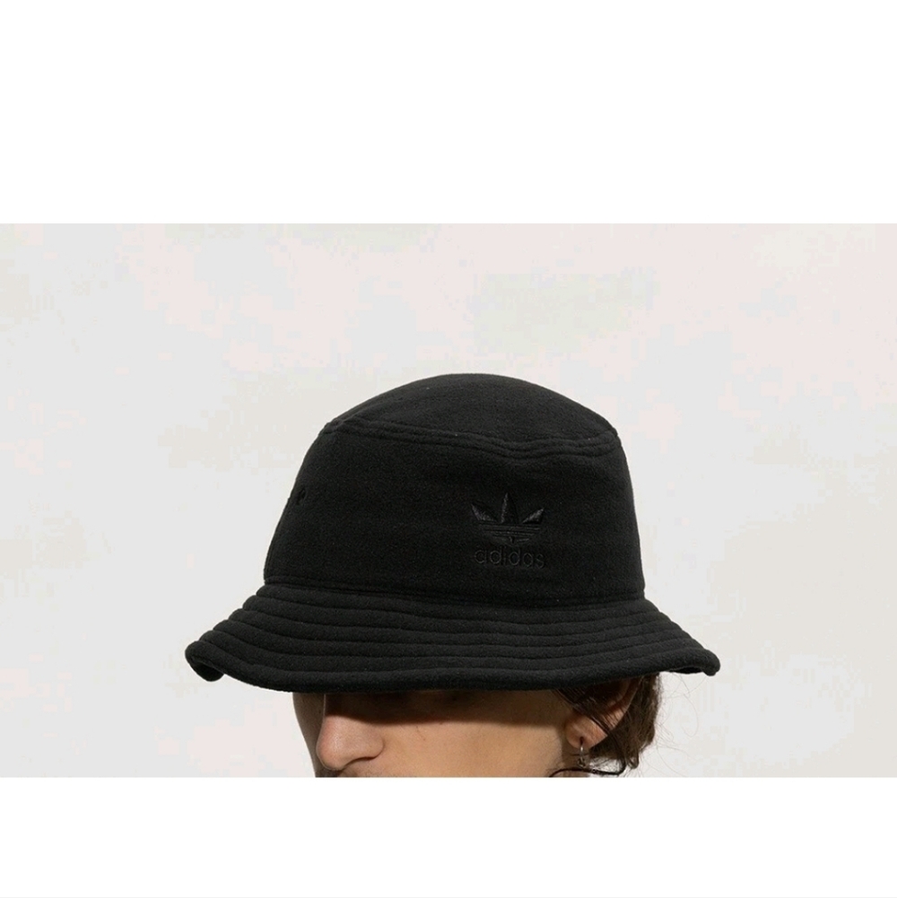 NWT Adidas Adicolor Gatorade Classic Winter Bucket Hat Black Fleece Logo OS - Picture 3 of 5